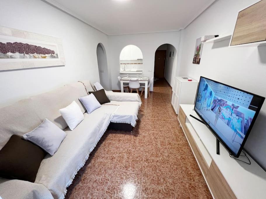 Nice And Central Apartment Torrevieja Eksteriør bilde