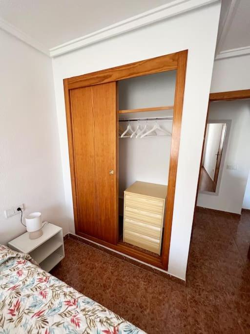 Nice And Central Apartment Torrevieja Eksteriør bilde