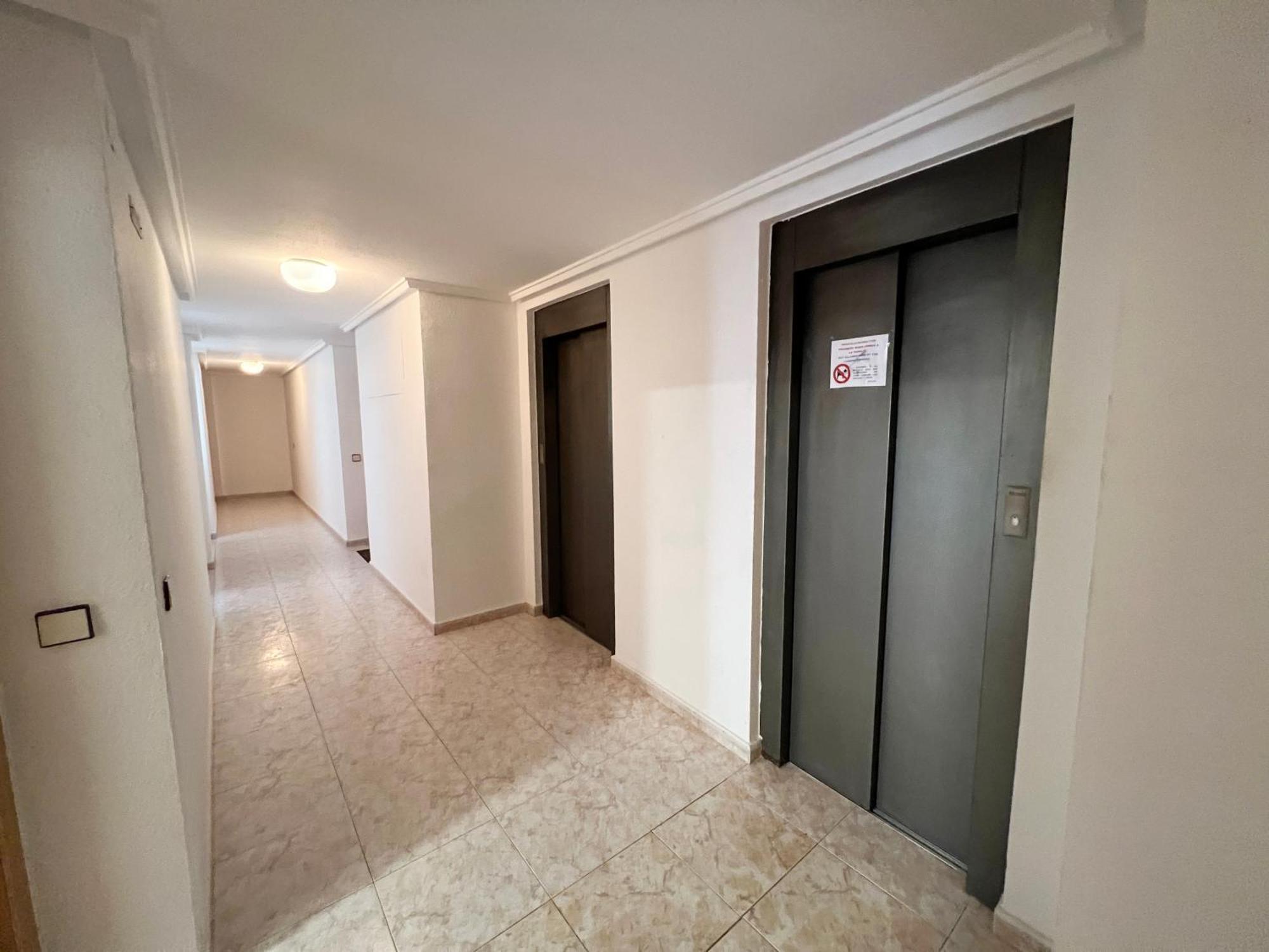 Nice And Central Apartment Torrevieja Eksteriør bilde