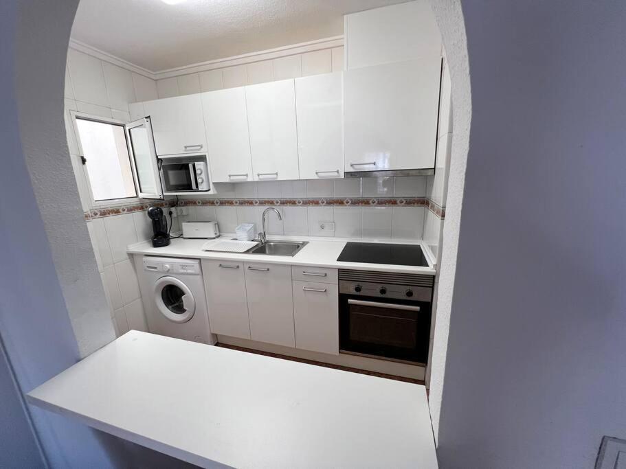 Nice And Central Apartment Torrevieja Eksteriør bilde