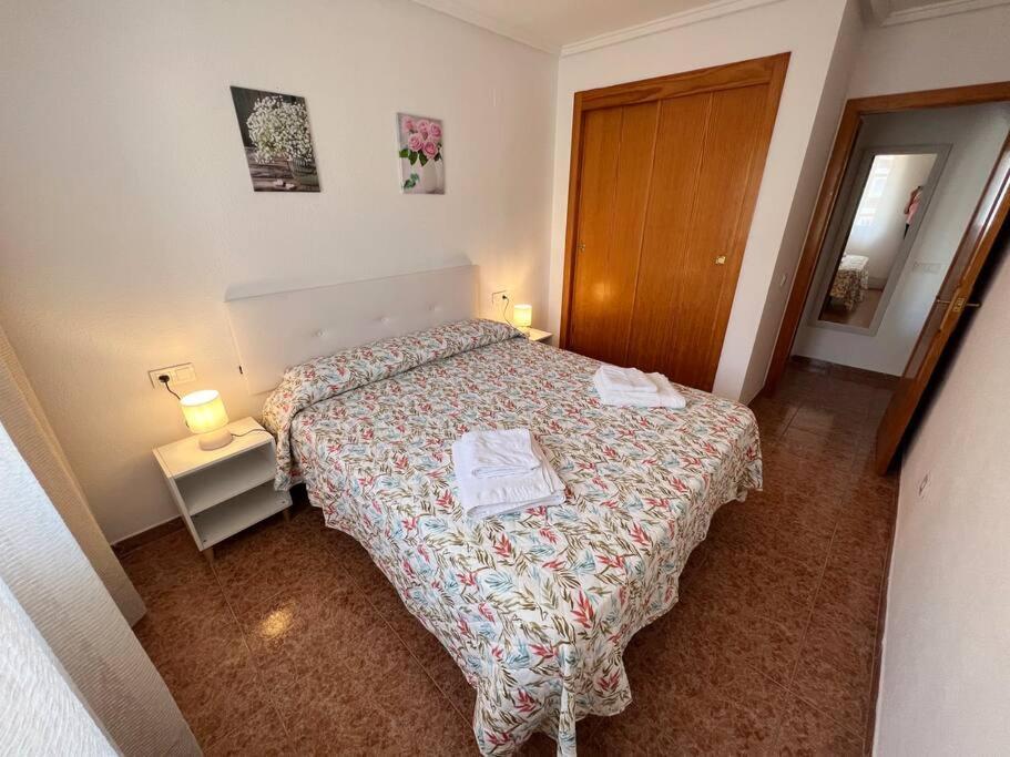 Nice And Central Apartment Torrevieja Eksteriør bilde