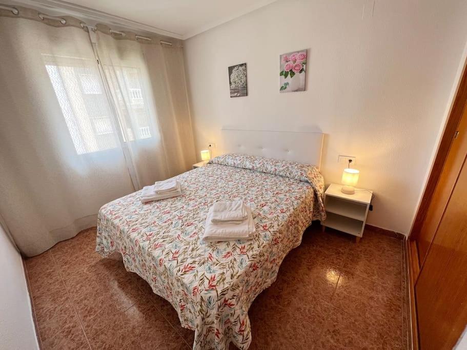 Nice And Central Apartment Torrevieja Eksteriør bilde
